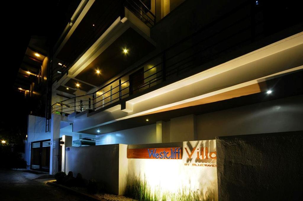 Bluewaves Westcliff Villa Balabag  Exterior foto