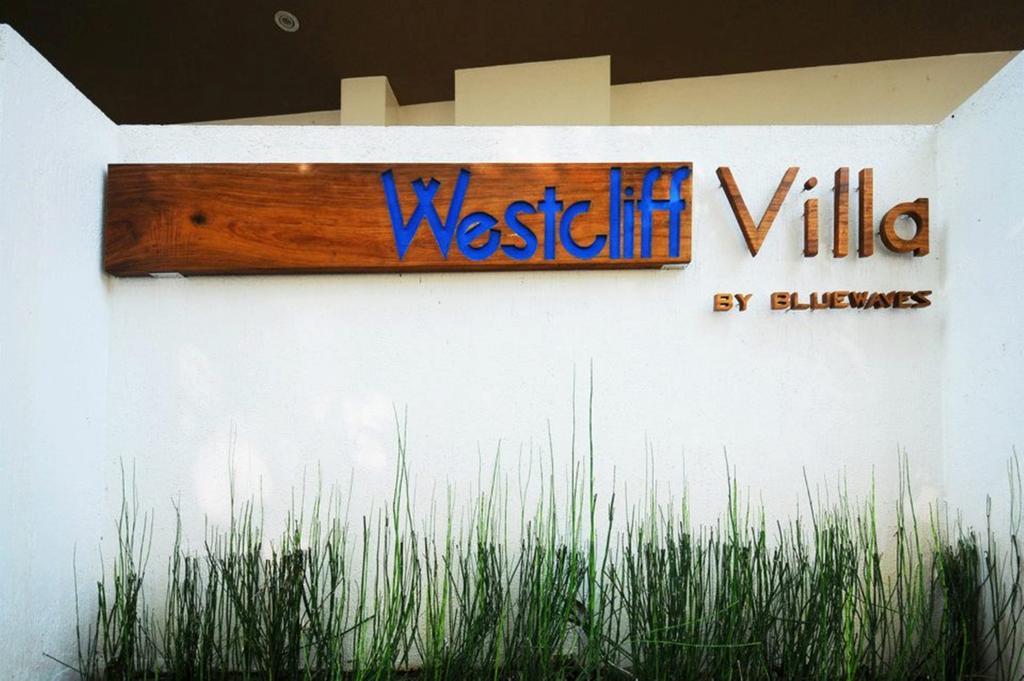 Bluewaves Westcliff Villa Balabag  Exterior foto