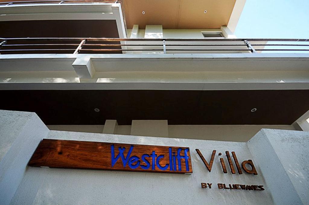 Bluewaves Westcliff Villa Balabag  Exterior foto