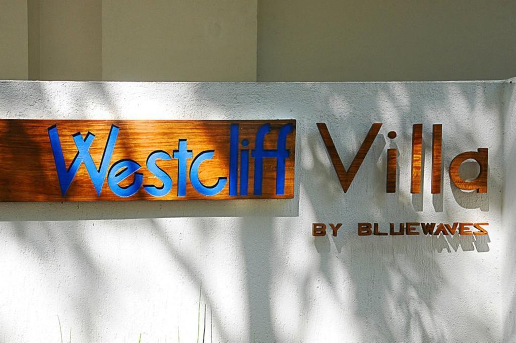 Bluewaves Westcliff Villa Balabag  Exterior foto